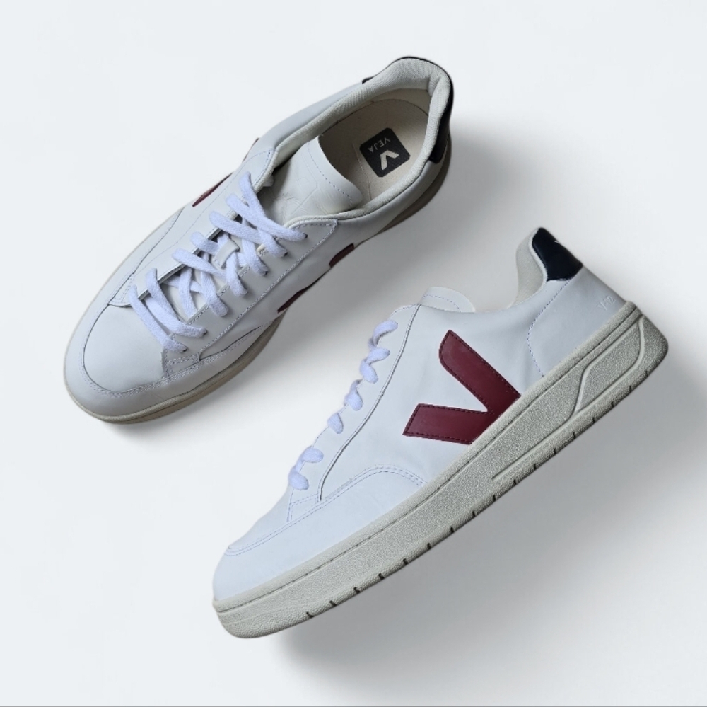 Veja V-12 LEATHER WHITE MARSALA NAUTICO SNEAKERS